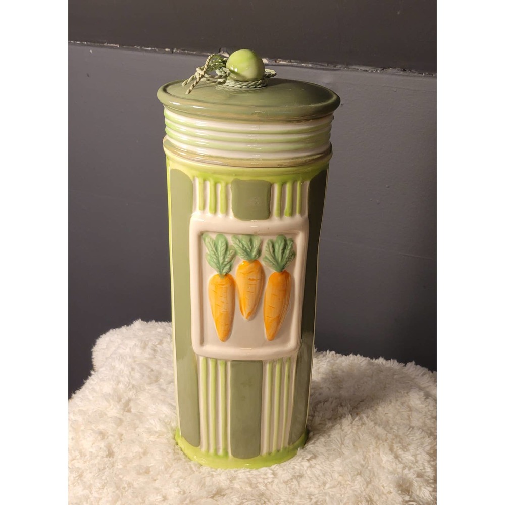 Ceramic Pasta/Spaghetti Canister Keeper Green With Carrots